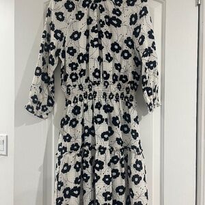DONNA BELLA NWOT white dress with black